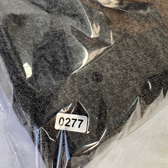 SOLD Saks Fifth Avenue 100% Cashmere Gray batwing sleeve turtleneck sweater L - Picture 12 of 12